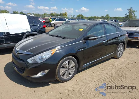 2015 Hyundai Sonata Hybrid Limited z USA, uszkodzony, nr VIN KMHEC4A4XFA127178